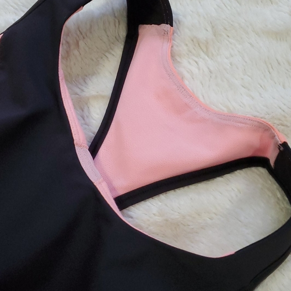 Lululemon Cardio Kick Yoga Tank 4 - Picture 6 of 7